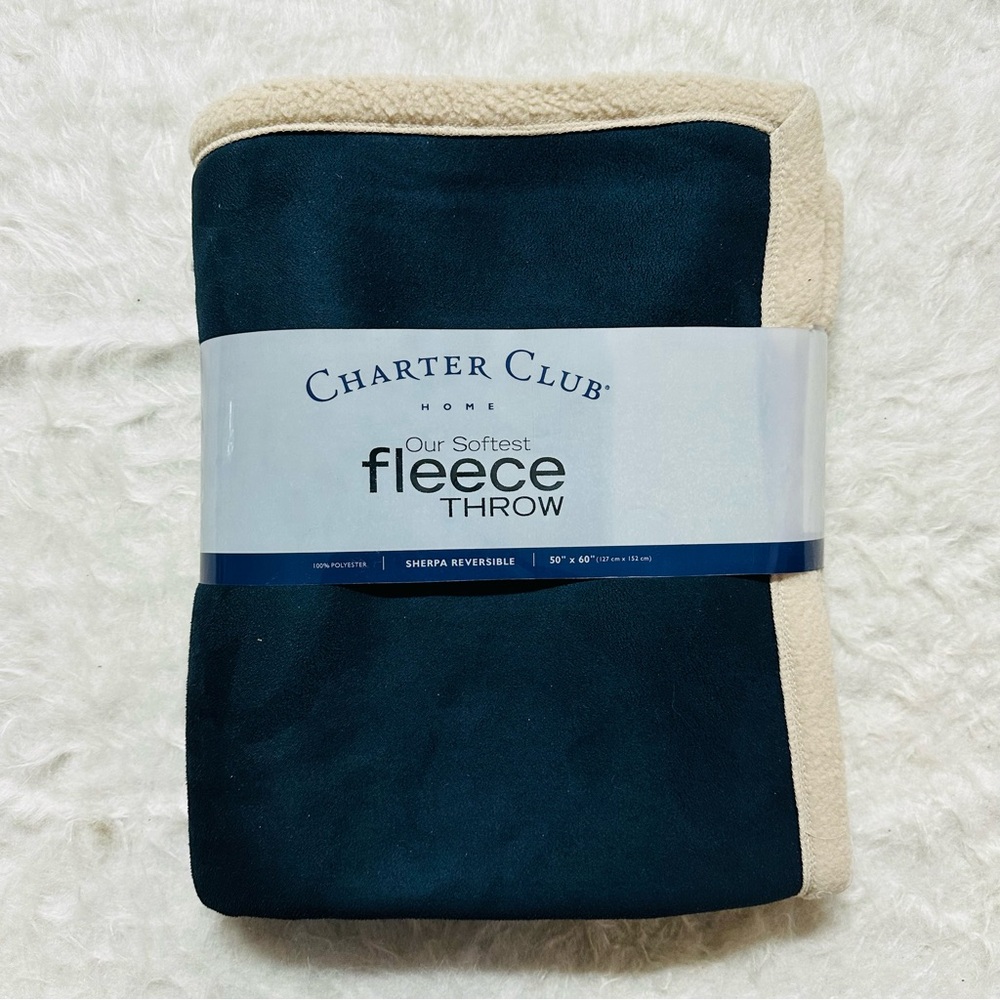 Charter Club Men's Fleece Throw - Navy and Cream. New Inbox.